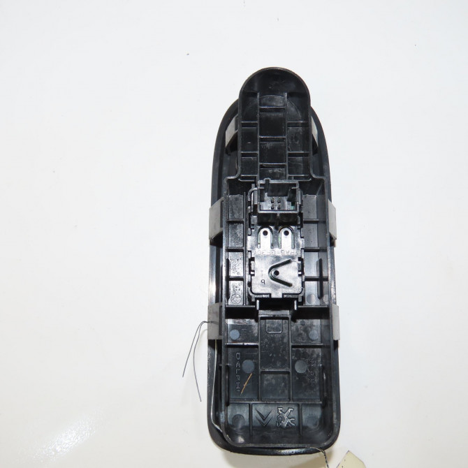 Commande lève-glace porte avant droite occasion CITROEN C3 II Phase 2 03-2013->12-2016 1.2i VTI 82ch 98012512XT 2