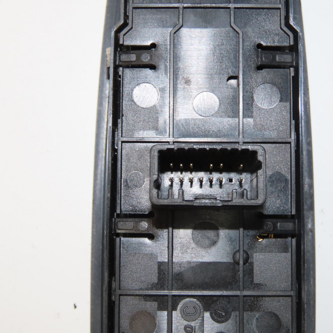 Commande lève-glace porte avant gauche occasion RENAULT MEGANE III Phase 1 11-2008->01-2012 1.5 DCI 110ch 809610007R 3