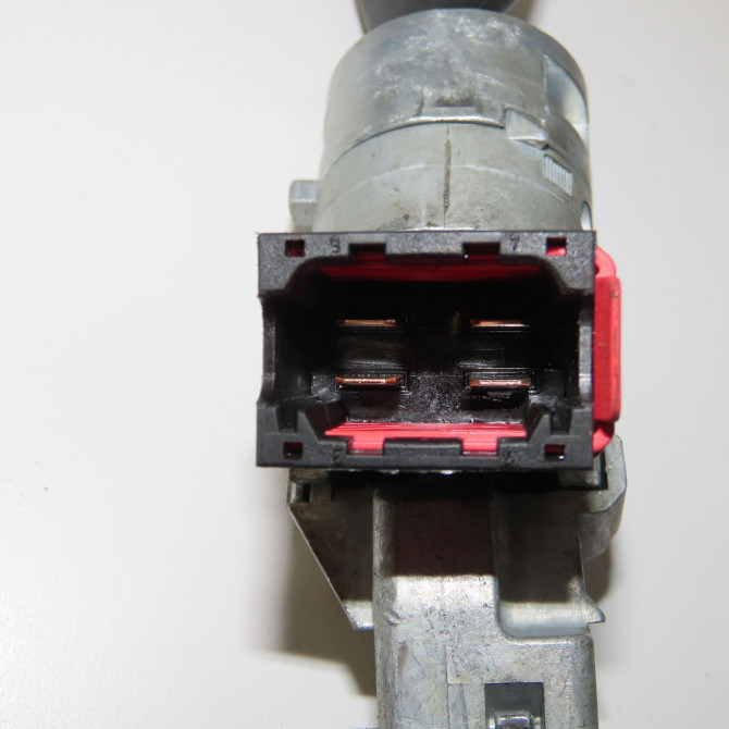 Antivol de direction occasion RENAULT TWINGO II Phase 1 06-2007->11-2011 1.2i 60ch 2