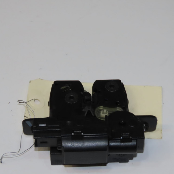 Serrure hayon occasion RENAULT TWINGO II Phase 1 06-2007->11-2011 1.2i 60ch 2