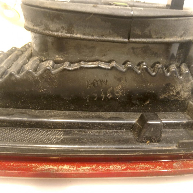 Feu arrière interieur gauche occasion RENAULT SCENIC III Phase 1 04-2009->11-2011 1.9 DCI 130ch 265550018R 3