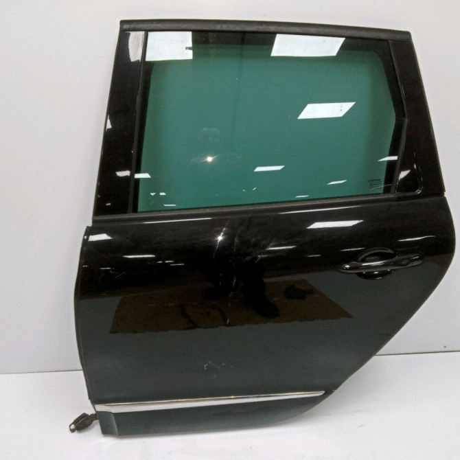 Porte arrière gauche occasion RENAULT SCENIC III Phase 2 12-2011->03-2013 1.6 DCI 130ch 821017991R 1