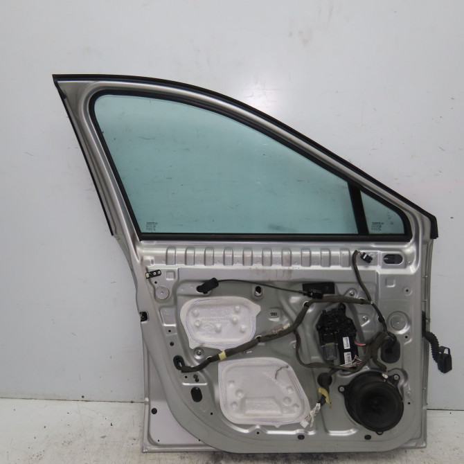 Porte avant gauche occasion RENAULT SCENIC III Phase 1 04-2009->11-2011 1.5 DCI 105ch 801014883R 2