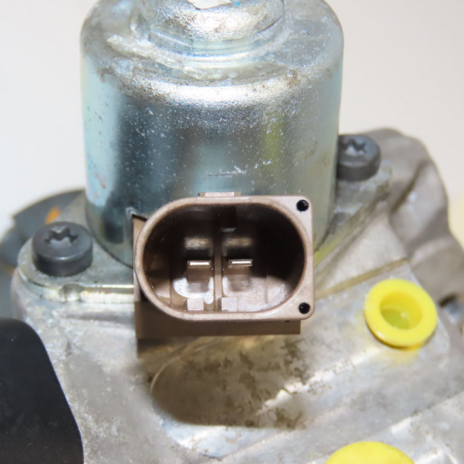 Pompe hp occasion VOLKSWAGEN POLO V POLO V Phase 1 2009-09-01->2014-05-31 1.2 TDI 75ch 3P130755 4