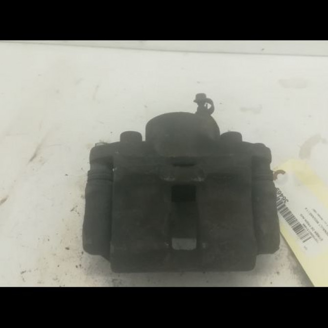 Etrier de frein avant gauche occasion RENAULT MEGANE I Phase 1 11-1995->03-1999 1.4 7701201769 1