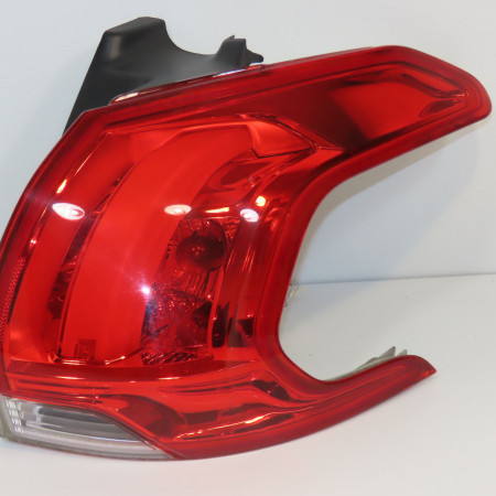 Feu arrière droit occasion PEUGEOT 2008 Phase 1 01-2013->... 1.6 BlueHDI 100ch 9678074380