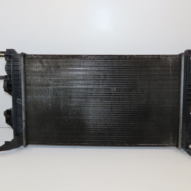 Radiateur occasion RENAULT SCENIC III Phase 3 04-2013->... 1.5 DCI 110ch 214105150R 2