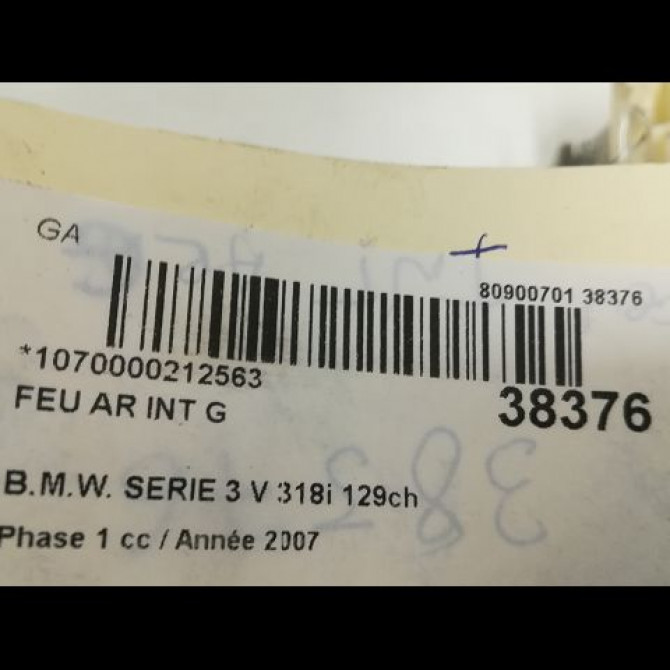 Feu arrière interieur gauche occasion B.M.W. SERIE 3 V Phase 1 03-2005->09-2008 318i 129ch 63216937459 3