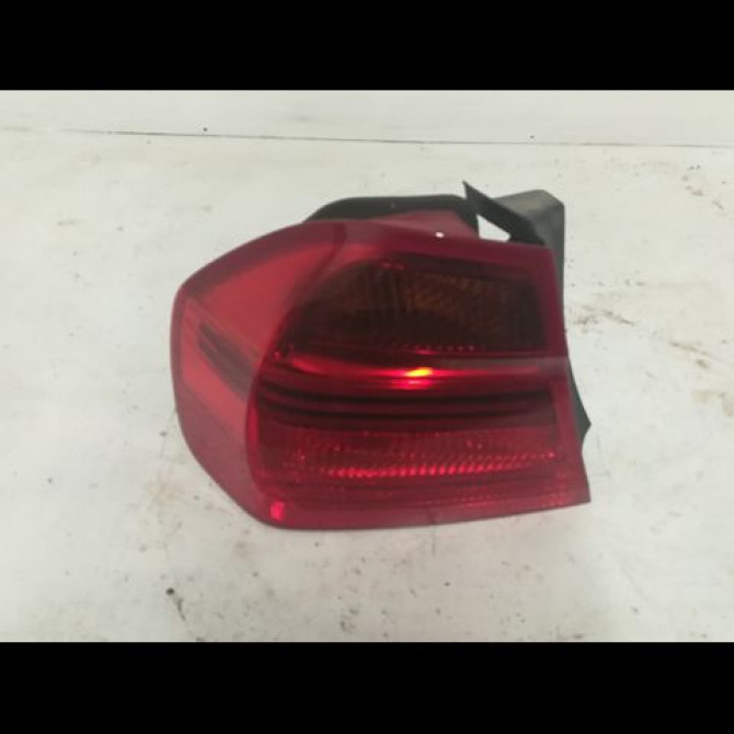 Feu arrière gauche occasion B.M.W. SERIE 3 V Phase 1 03-2005->09-2008 318i 129ch 63216937457 1