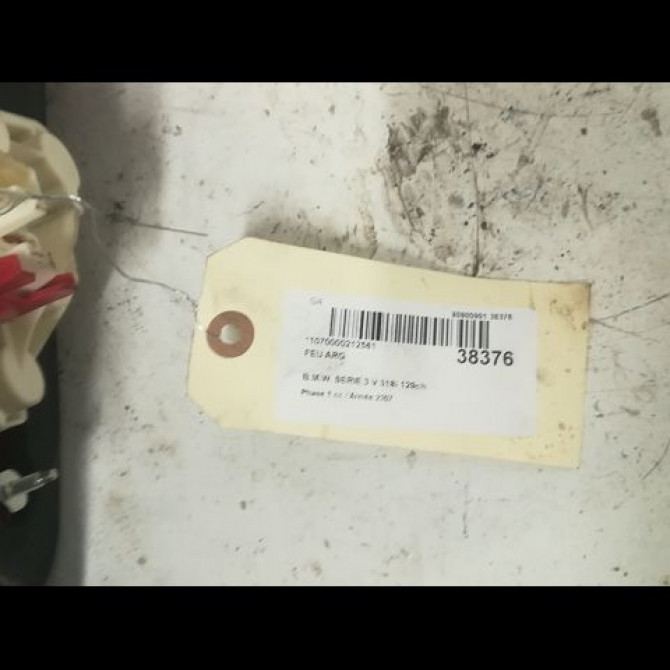 Feu arrière gauche occasion B.M.W. SERIE 3 V Phase 1 03-2005->09-2008 318i 129ch 63216937457 3