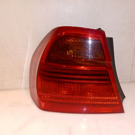 Feu arrière gauche occasion B.M.W. SERIE 3 V Phase 1 03-2005->09-2008 320d 177ch 63216937457