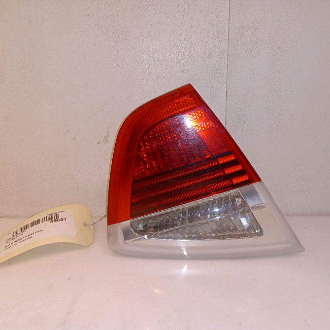 Feu arrière interieur gauche occasion B.M.W. SERIE 3 V Phase 1 03-2005->09-2008 320d 177ch 63216937459 1