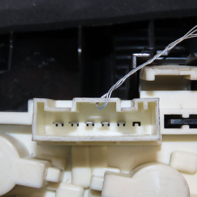 Feu arrière droit occasion B.M.W. SERIE 3 V Phase 1 03-2005->09-2008 63216937458 3