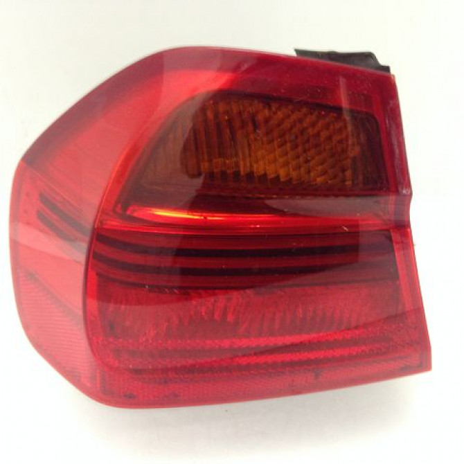 Feu arrière gauche occasion B.M.W. SERIE 3 V Phase 1 03-2005->09-2008 330Xd 231ch 63216937457 1