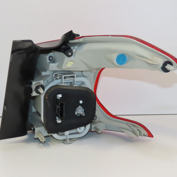 Feu arrière gauche occasion PEUGEOT 2008 Phase 1 01-2013->... 1.6 E-HDI 92ch 9678074280 3