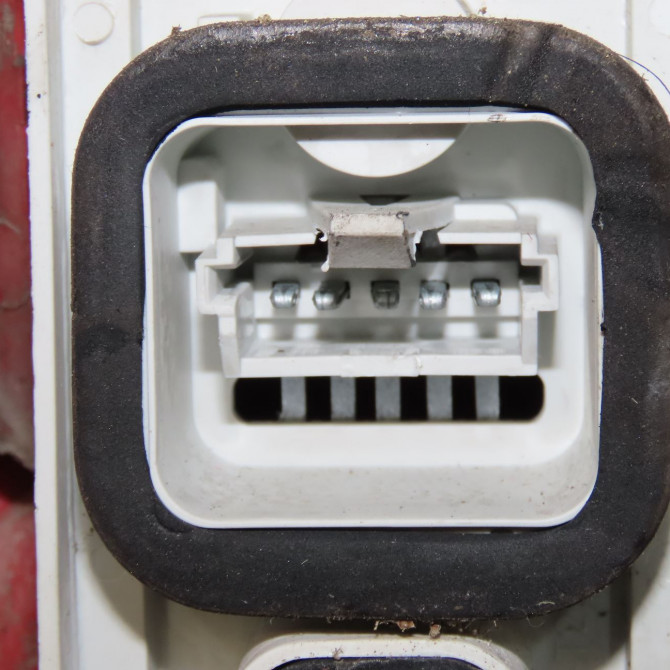 Feu arrière droit occasion RENAULT TWINGO I Phase 1 04-1993->08-1998 1.2i 60ch 7701036398 3