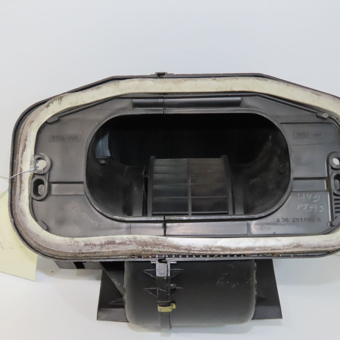 Ventilateur de chauffage occasion RENAULT CLIO I Phase 2 03-1994->03-1996 1.2 55ch 7701040540 6