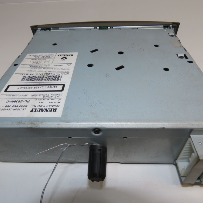 Autoradio occasion RENAULT SCENIC II Phase 2 09-2006->04-2009 2.0 DCI 150ch 8200562765 2