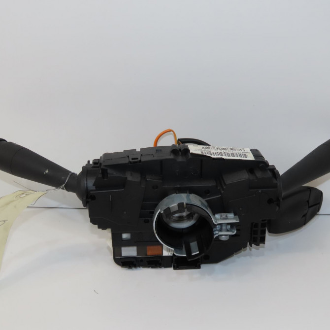 Bloc commodos occasion PEUGEOT 2008 Phase 1 01-2013->... 1.2i PURETECH 110ch 98081769ZD 2