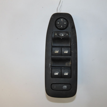 Commande lève-glace porte avant gauche occasion PEUGEOT 2008 Phase 1 01-2013->... 1.2i PURETECH 110ch 96749624ZD