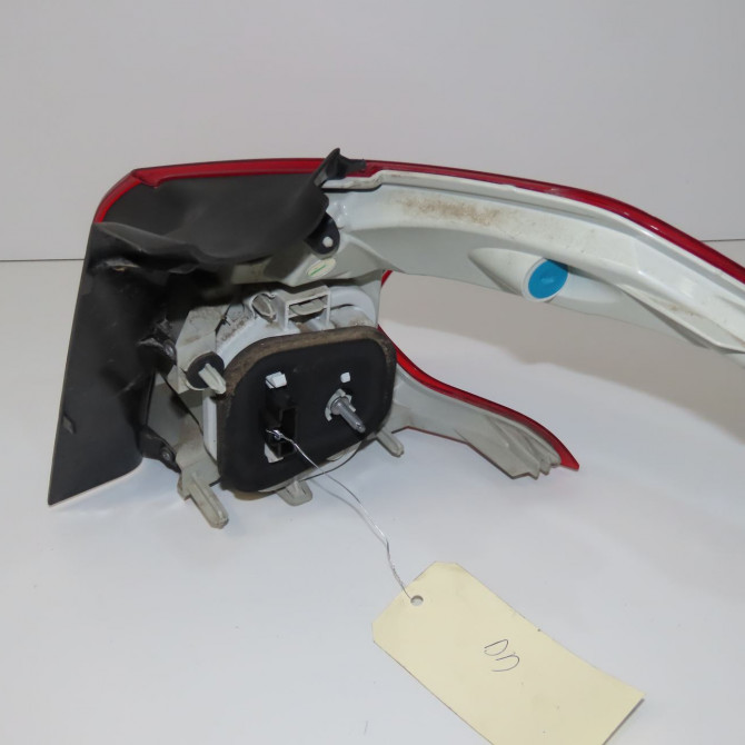 Feu arrière gauche occasion PEUGEOT 2008 Phase 1 01-2013->... 1.2i PURETECH 110ch 9678074280 2