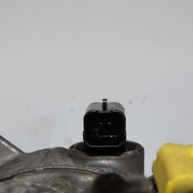 Compresseur air conditionne occasion PEUGEOT 2008 Phase 1 01-2013->... 1.2i PURETECH 110ch 9815198580 6