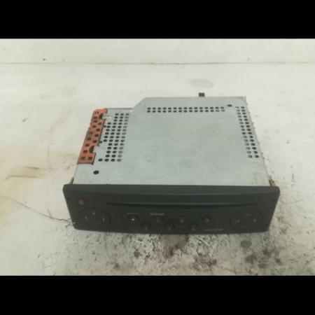 Autoradio occasion RENAULT LAGUNA II Phase 1 ESTATE 11-2000->03-2005 1.9 DCI 120ch 8200247962