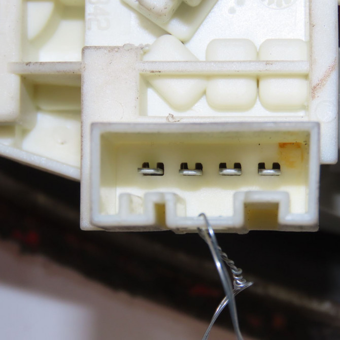 Feu arrière intérieur droit occasion B.M.W. SERIE 3 III 63216937460 3