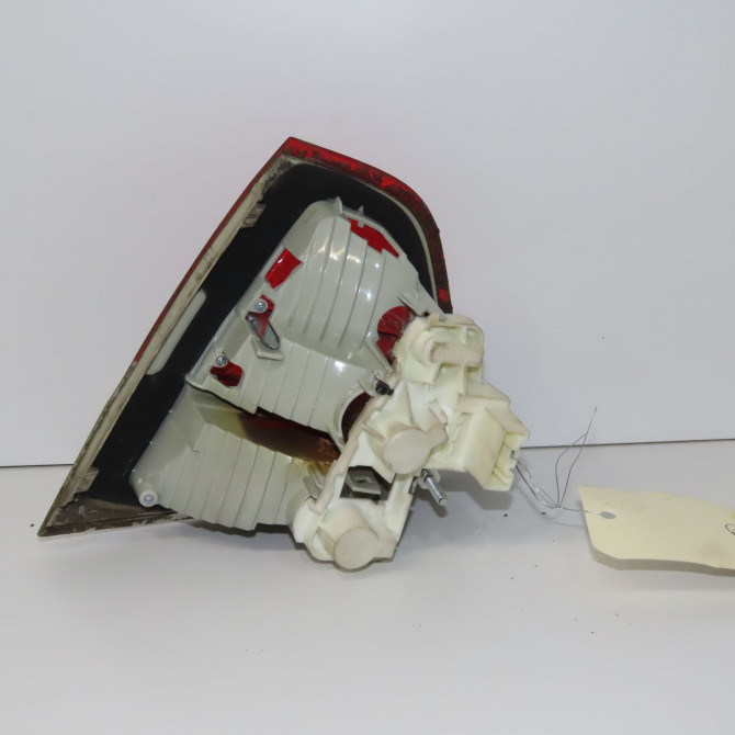 Feu arrière interieur gauche occasion B.M.W. SERIE 3 III 63216937459 2