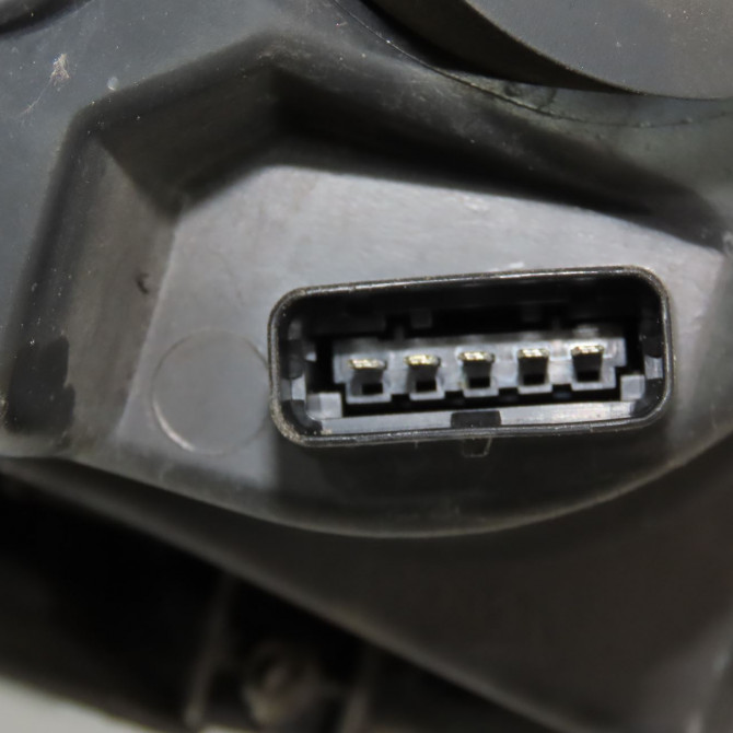 Phare gauche occasion RENAULT CLIO III Phase 1 09-2005->03-2009 1.5 DCI 85ch 260607570R 3