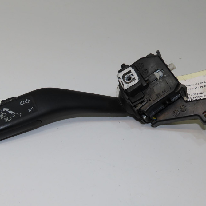 Commande clignotant occasion SEAT LEON II Phase 2 05-2009->09-2012 1.6 TDI 105ch 1K0953513G9B9 1