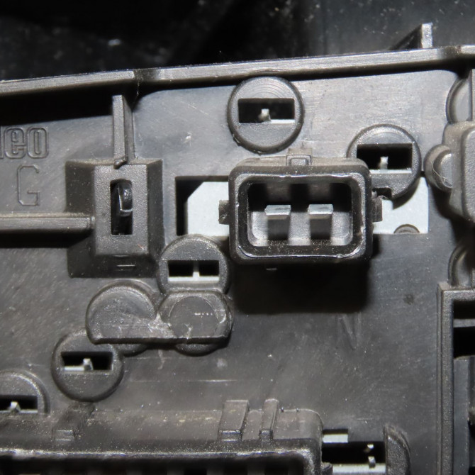 Feu arrière gauche occasion PEUGEOT 406 COUPE Phase 1 05-1997->12-2004 6350J2 4