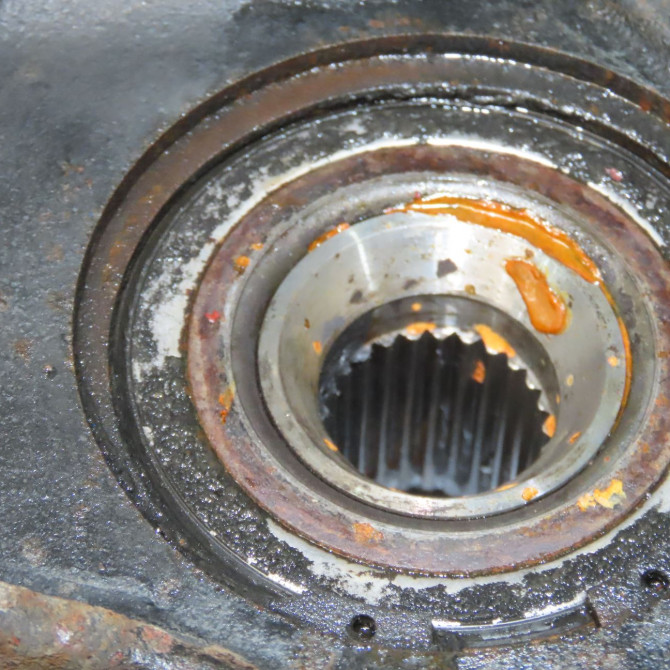 Moyeu avg occasion PEUGEOT 406 COUPE Phase 1 05-1997->12-2004 330785 3