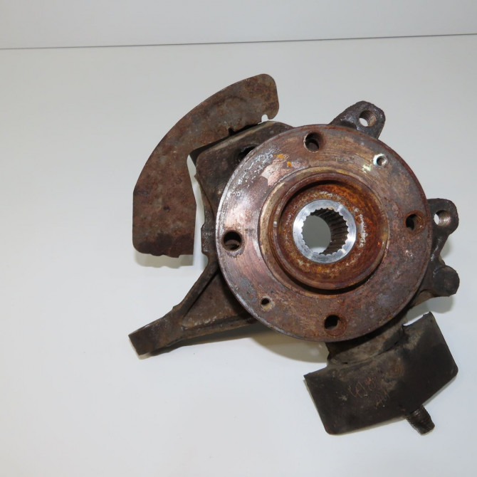 Moyeu avd occasion PEUGEOT 406 COUPE Phase 1 05-1997->12-2004 330785 1