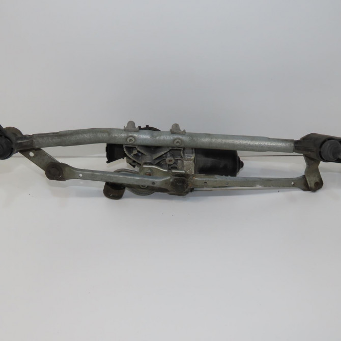 Moteur essuie-glace avant occasion RENAULT CLIO III Phase 2 03-2009->12-2014 1.5 DCI 75ch 7701061590 1