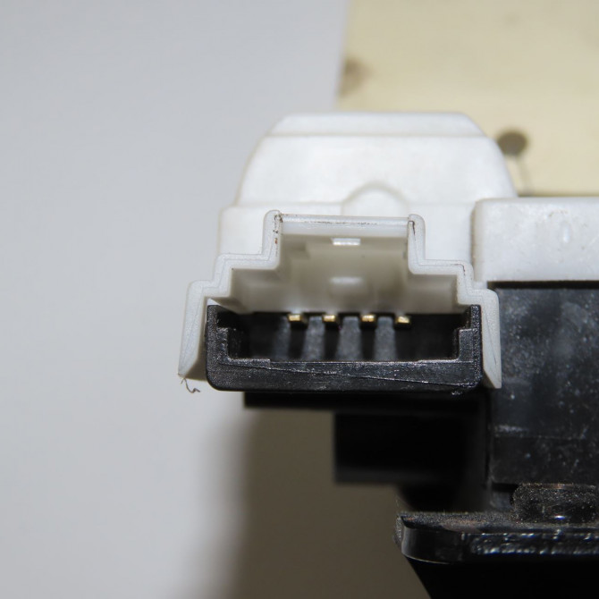 Serrure hayon occasion RENAULT CLIO III Phase 1 04-1995->04-1999 1.5 DCI 105ch 8200948107 3