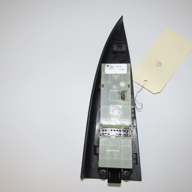 Commande lève-glace porte avant gauche occasion NISSAN NOTE I phase 2 03-2009->02-2014 1.5 DCI 86ch 25401BH12C 2