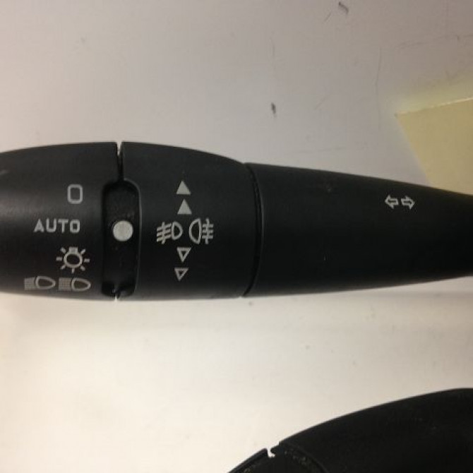 Bloc commodos occasion CITROEN C3 PICASSO Phase 1 02-2009->08-2012 1.6HDi 90ch 98062015XT 4