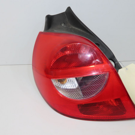 Feu arrière gauche occasion RENAULT CLIO III Phase 1 09-2005->03-2009 1.5 DCI 85ch 8200459962