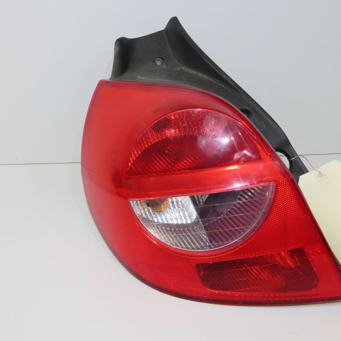 Feu arrière gauche occasion RENAULT CLIO III Phase 1 09-2005->03-2009 1.5 DCI 85ch 8200459962 1