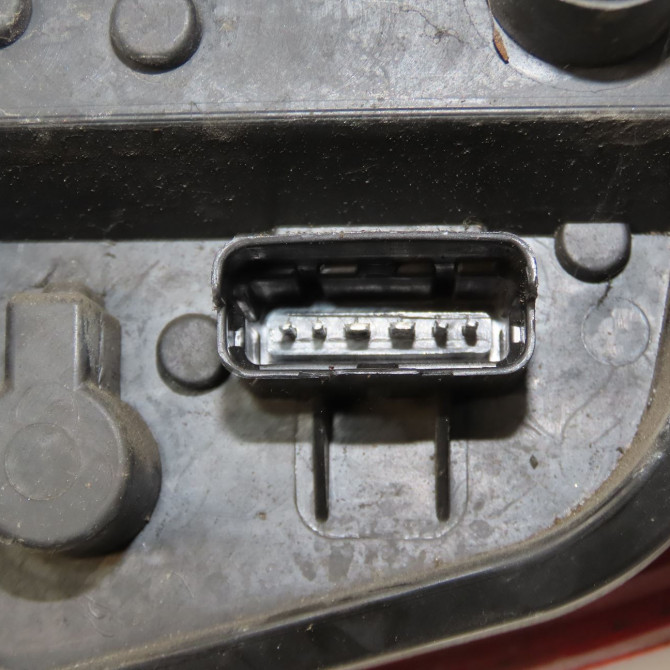 Feu arrière gauche occasion RENAULT CLIO III Phase 1 09-2005->03-2009 1.5 DCI 85ch 8200459962 3