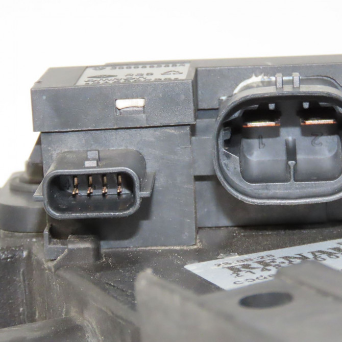 Ventilateur de refroidissement occasion RENAULT CLIO IV Phase 1 07-2012->... 1.2i 120ch 214816703R 4