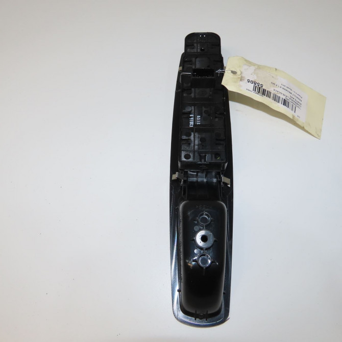 Commande lève-glace porte avant gauche occasion RENAULT MEGANE III Phase 2 01-2012->06-2014 1.5 DCI 110ch 809610016R 2