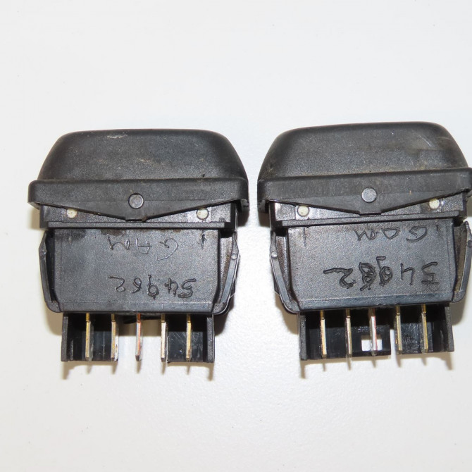 Commande lève-glace porte avant gauche occasion PEUGEOT 306 Phase 1 09-1994->03-1997 1.9 D 6552Z0 2