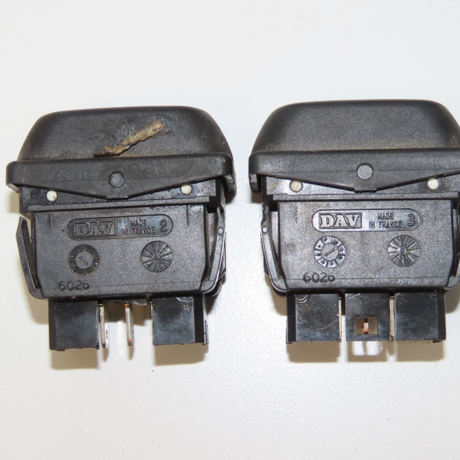 Commande lève-glace porte avant gauche occasion PEUGEOT 306 Phase 1 09-1994->03-1997 1.9 D 6552Z0 3