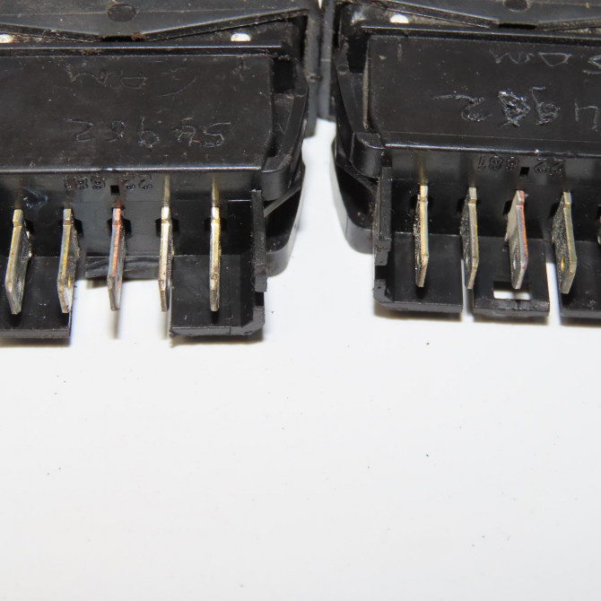 Commande lève-glace porte avant gauche occasion PEUGEOT 306 Phase 1 09-1994->03-1997 1.9 D 6552Z0 4