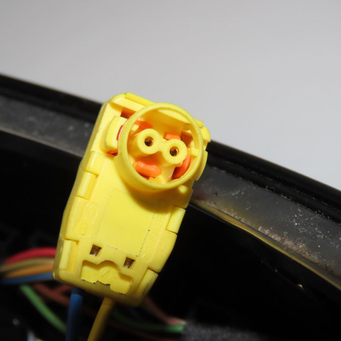 Volant de direction occasion MERCEDES CLASSE A III phase 2 06-2015->... A160 1.5 D 90ch 246065039E38 3