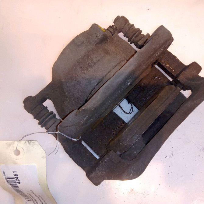 Etrier de frein avant droit occasion MERCEDES CLASSE B II Phase 1 04-1995->04-1999 1.8 CDI 136ch 4217481 2