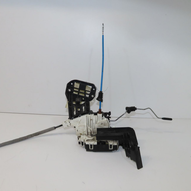 Serrure porte avg occasion MERCEDES CLASSE A III phase 2 06-2015->... A160 1.5 D 90ch 1667200135 1