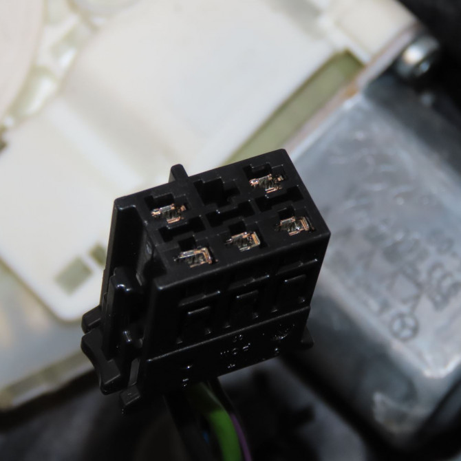 Mecanisme + moteur lève-glace avant droit occasion MERCEDES CLASSE A III phase 2 06-2015->... A160 1.5 D 90ch 1767200279 7